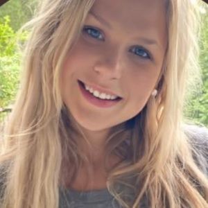Meet your Posher, Ellie mai